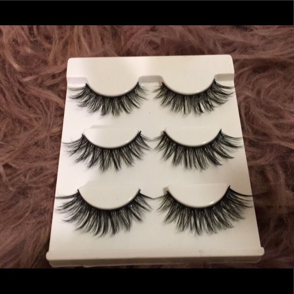 3 pairs of Cruelty free vegan lashes
